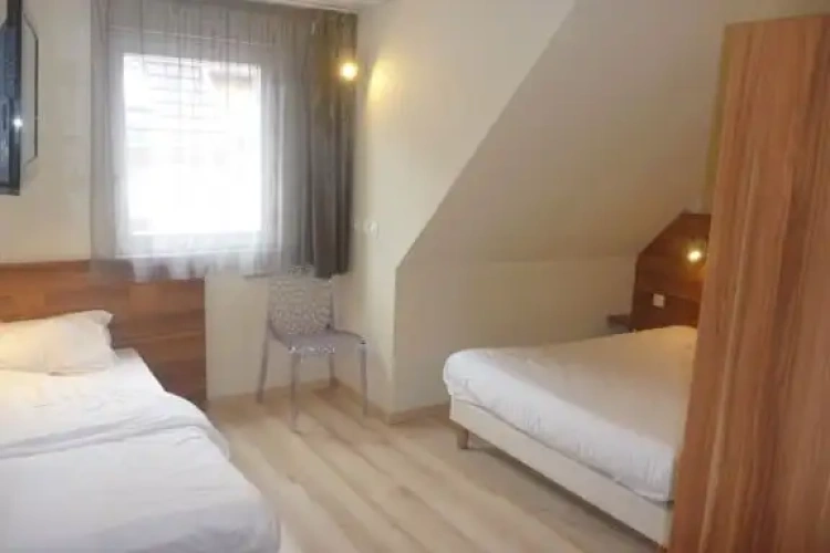Triple room