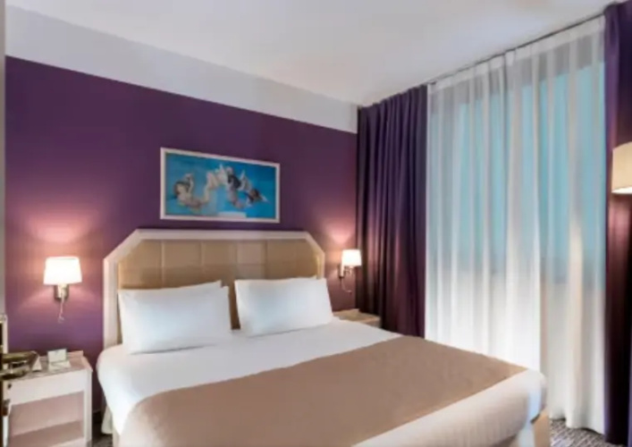 Double Suite