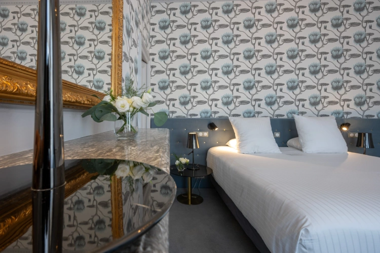 313 Savary de Mauléon Suite