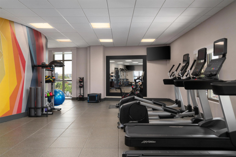 Hilton Garden Inn Charleston Waterfront/Downtown photo 16