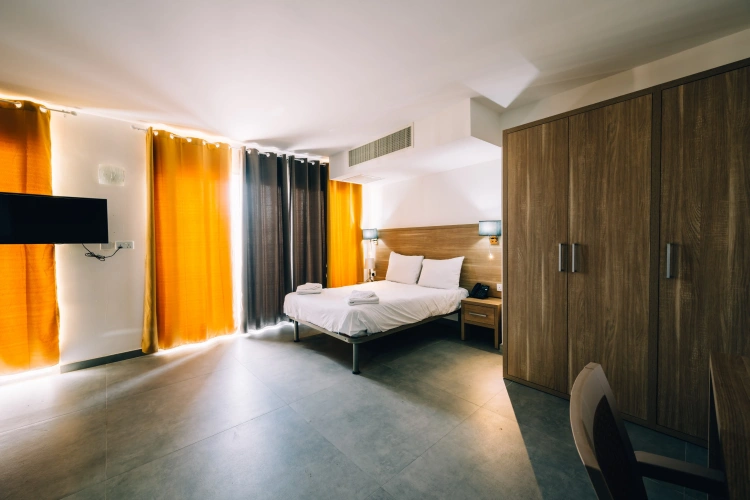 Superior Suite with partial sea view