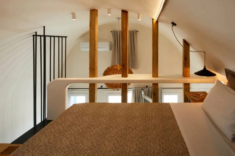 Deluxe Double Split Level Suite