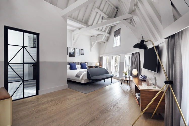 Double Suite