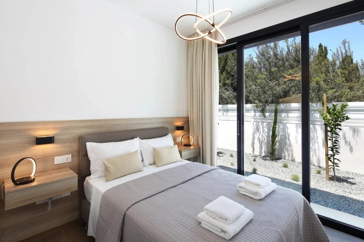 3 Bedrooms Deluxe Bungalow