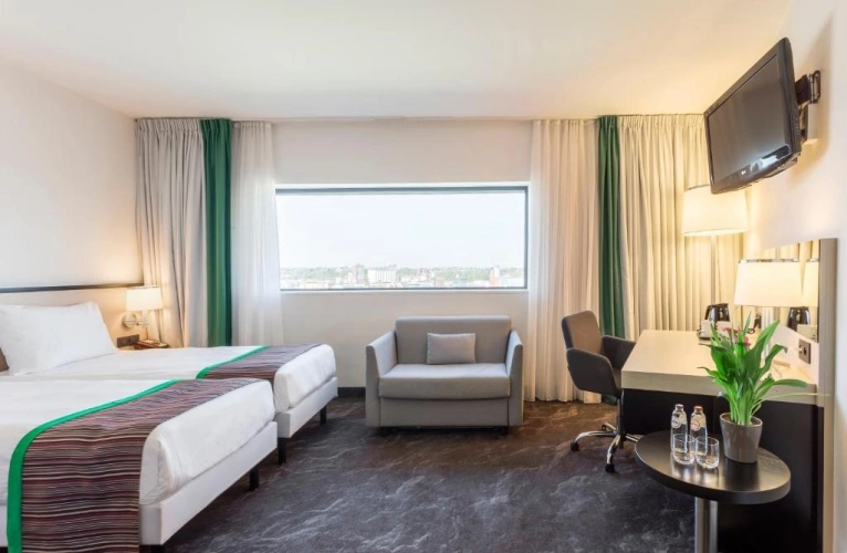 Standard High Floor Twin room