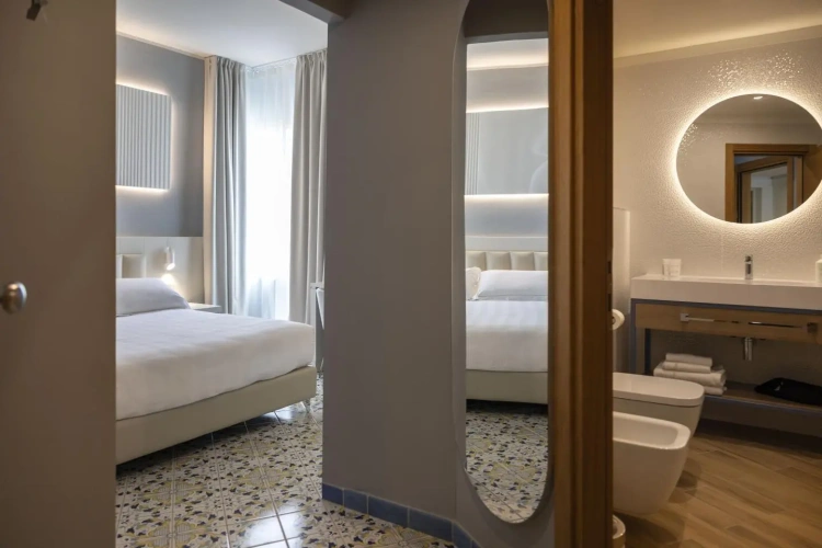 Superior Double room with partial sea view