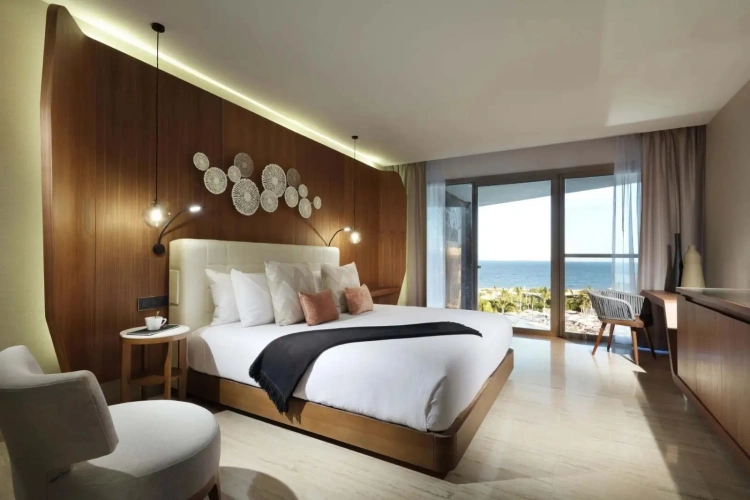Loft Jacuzzi Terrace Beachside Double Suite with ocean view