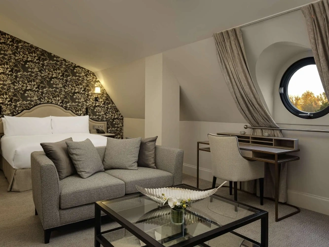 Eaves Double room
