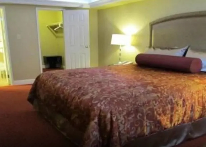 1 Bedroom Double Suite