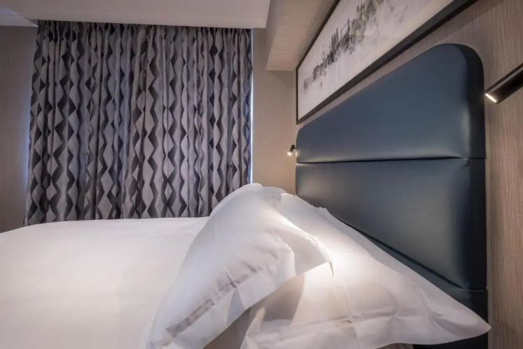City Sleeper at Royal National photo 9