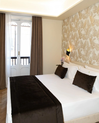 Caravita Double Suite with city view