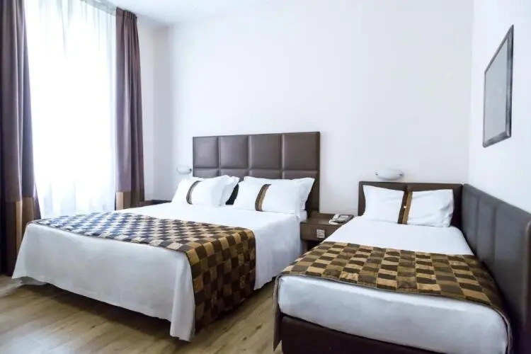 Classic Triple room