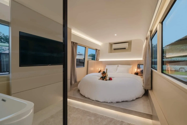 Queen Victoria Double room