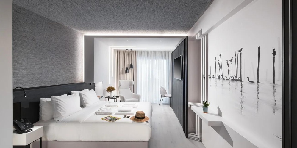 Street Art with a Twist Superior Double room