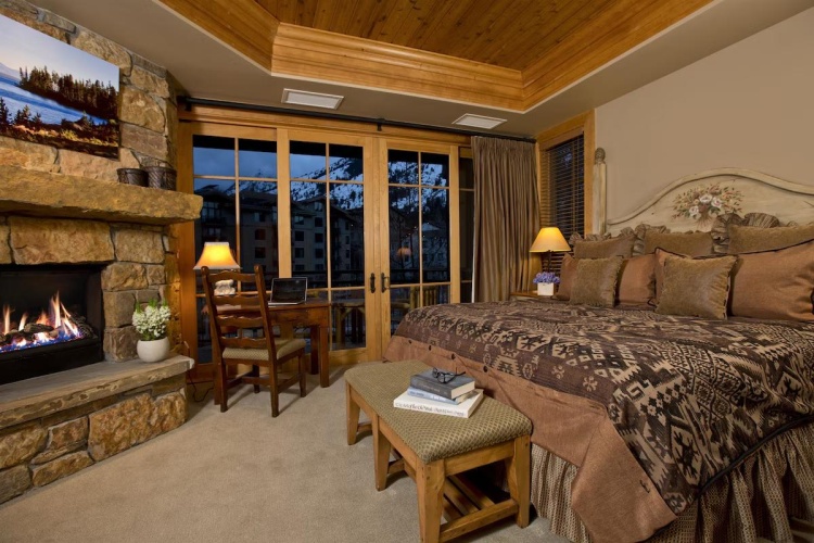 3 Bedrooms Paintbrush room