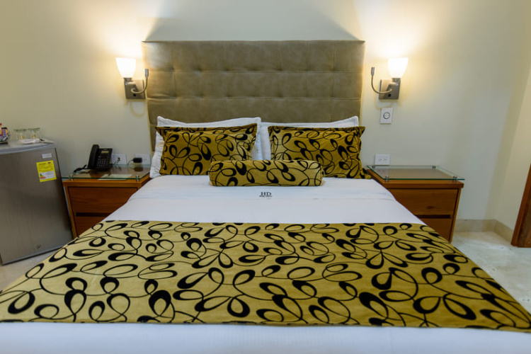 Standard Triple room