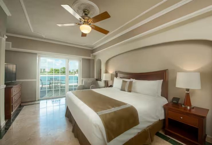 Terrace Colonial Design Double Suite