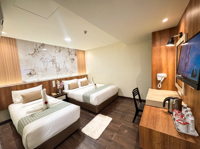 Deluxe No Window Triple room