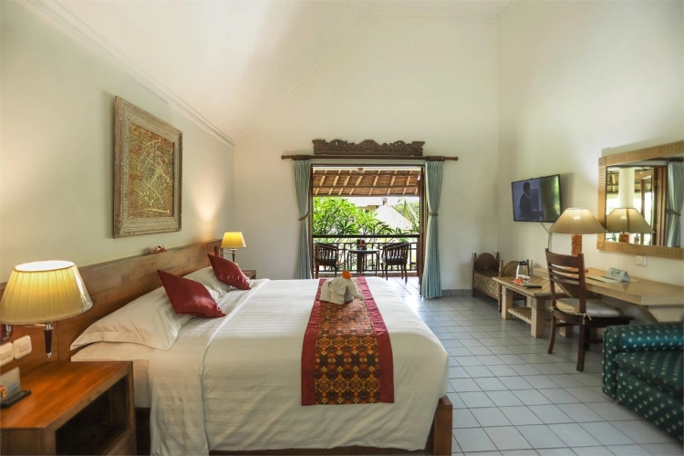 Deluxe with Pool Access Double room