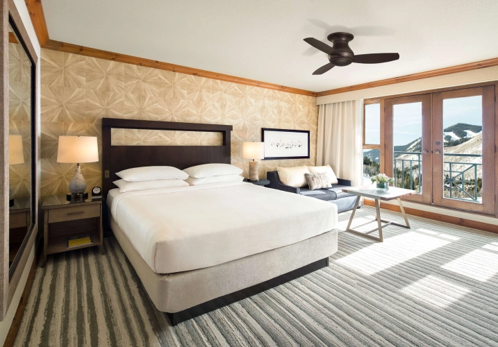 Double room with mountain view