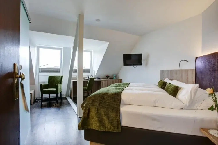 Comfort room