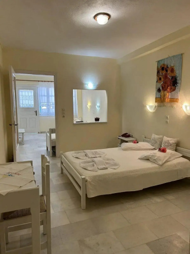 Agia Anna Hotel