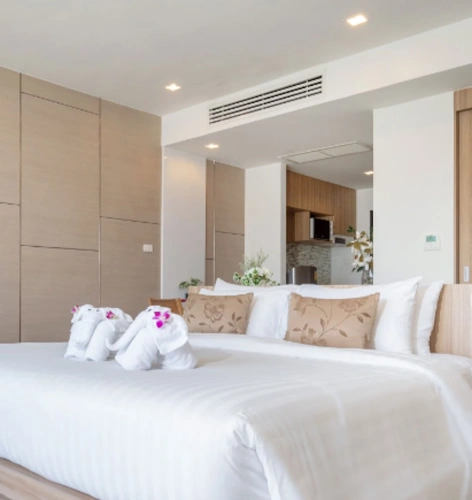 1 Bedroom Pool Access Double Suite