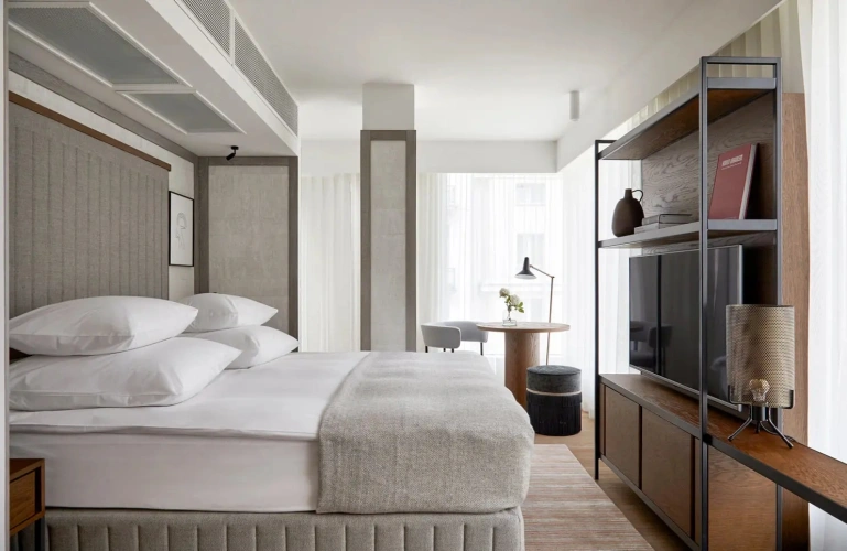 Corner Double room