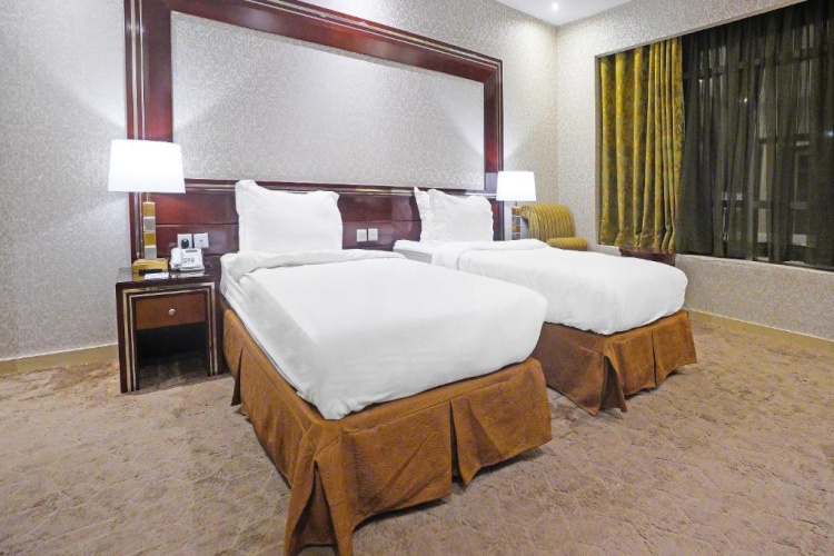 Deluxe Double room with city view