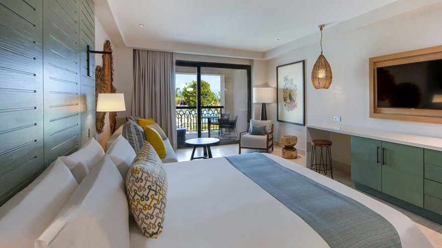 Double Junior Suite with ocean view