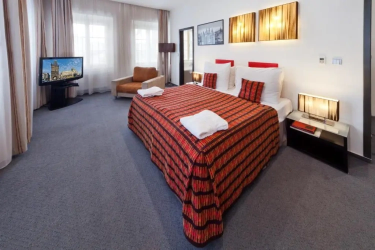 Double Suite