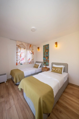 Standard Natura Twin room with garden view
