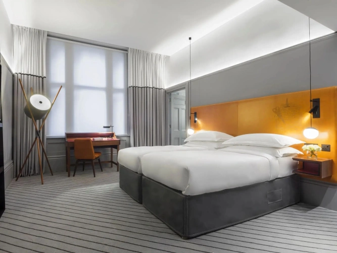 Twin room