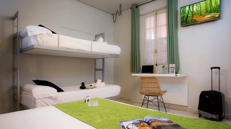Standard Quadruple room