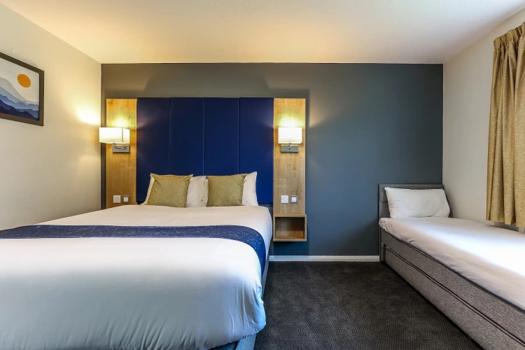 Family Triple room
