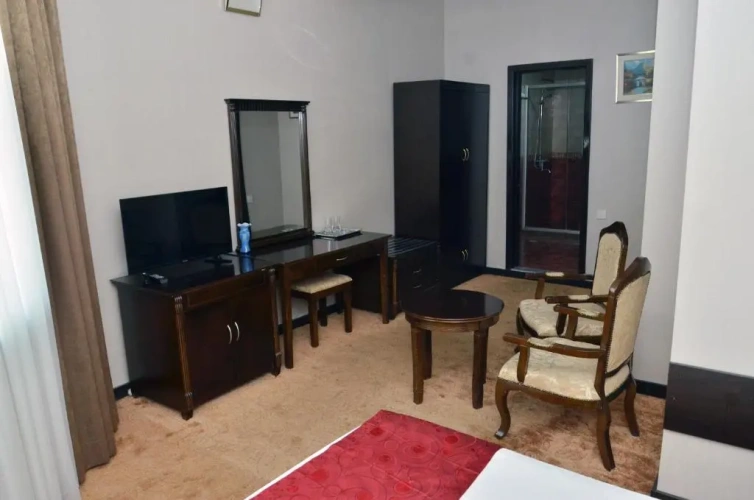 Triple room