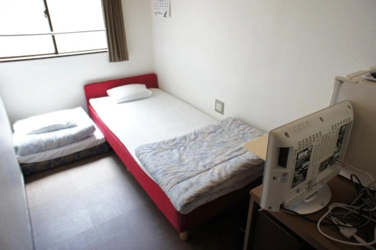 Tatami Area (1 Single and 1 Futon) Twin room