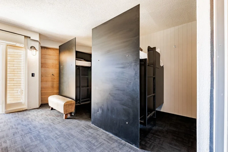 Bed in Dorm