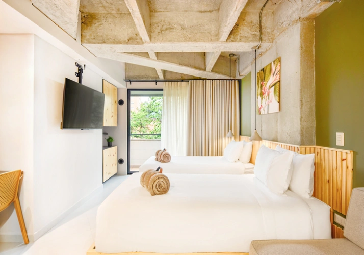 Twin room with balcony