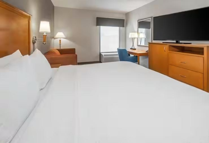 Access Double room
