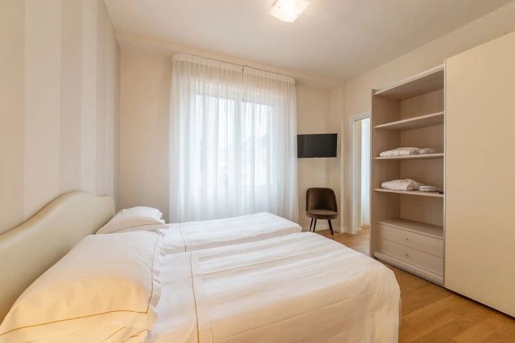 Prestige Suite