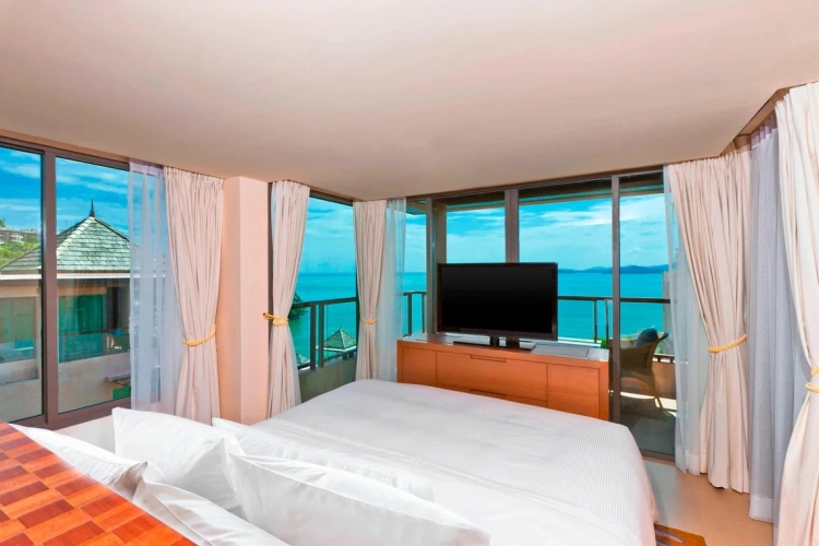 1 Bedroom Luxury Larger Double Suite oceanfront