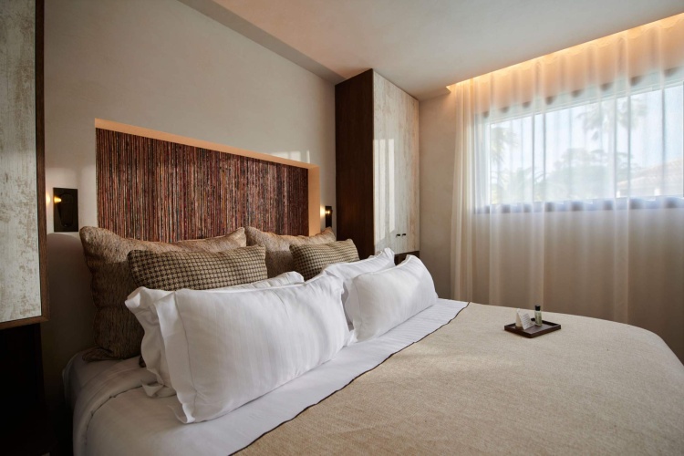 Double Suite with pool view