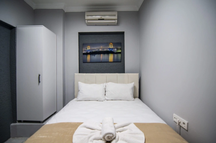 Economy without window Double room