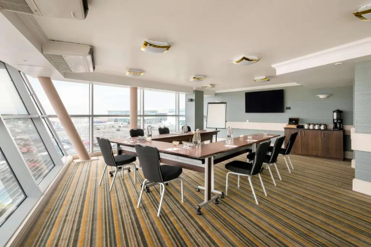 DoubleTree by Hilton Newcastle International Airport photo 20
