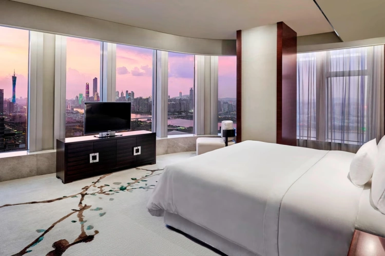 Renewal Double Suite