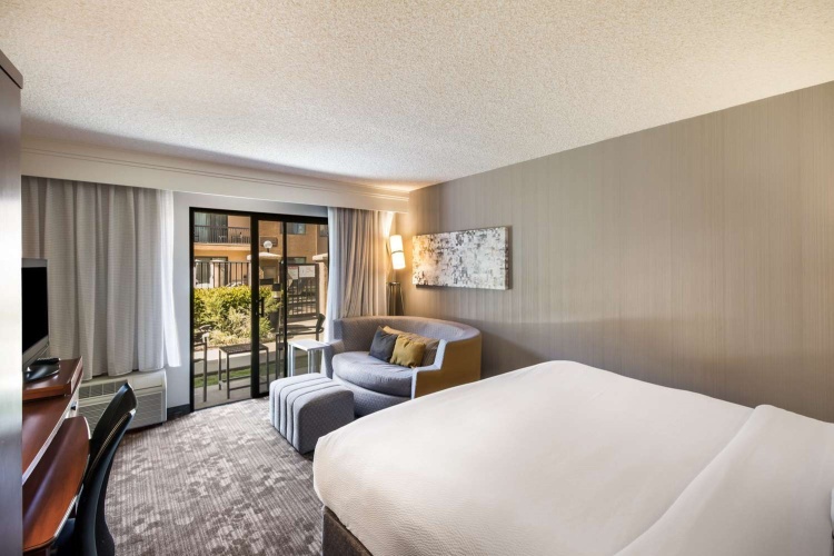 Sonesta Select Huntington Beach Fountain Valley photo 10