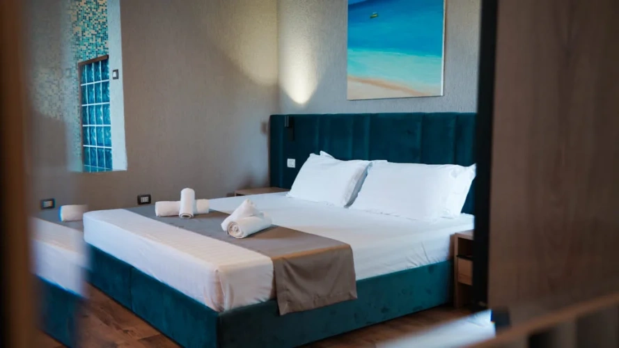 Double Suite