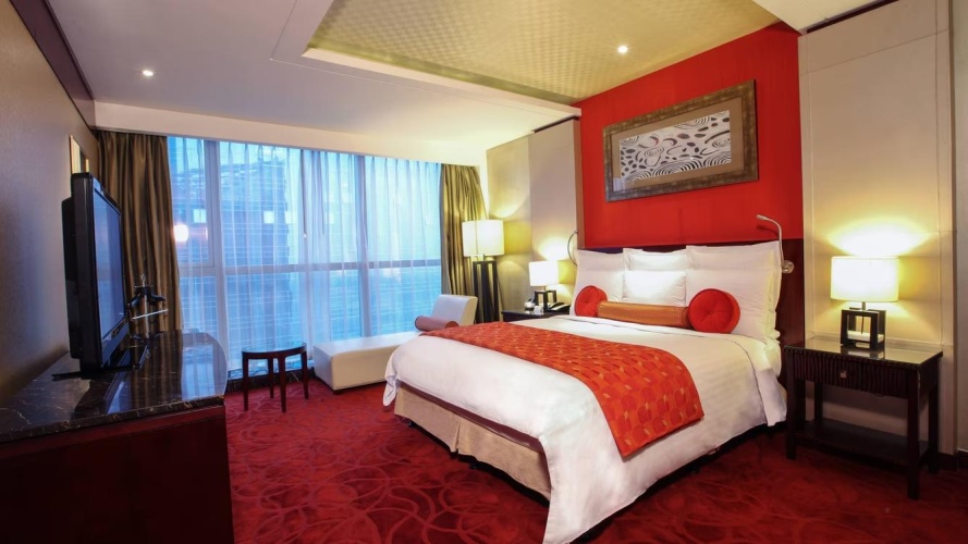 1 Bedroom Executive Executive Lounge Access Double Suite with city view