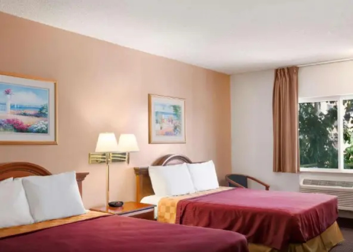 Quadruple room